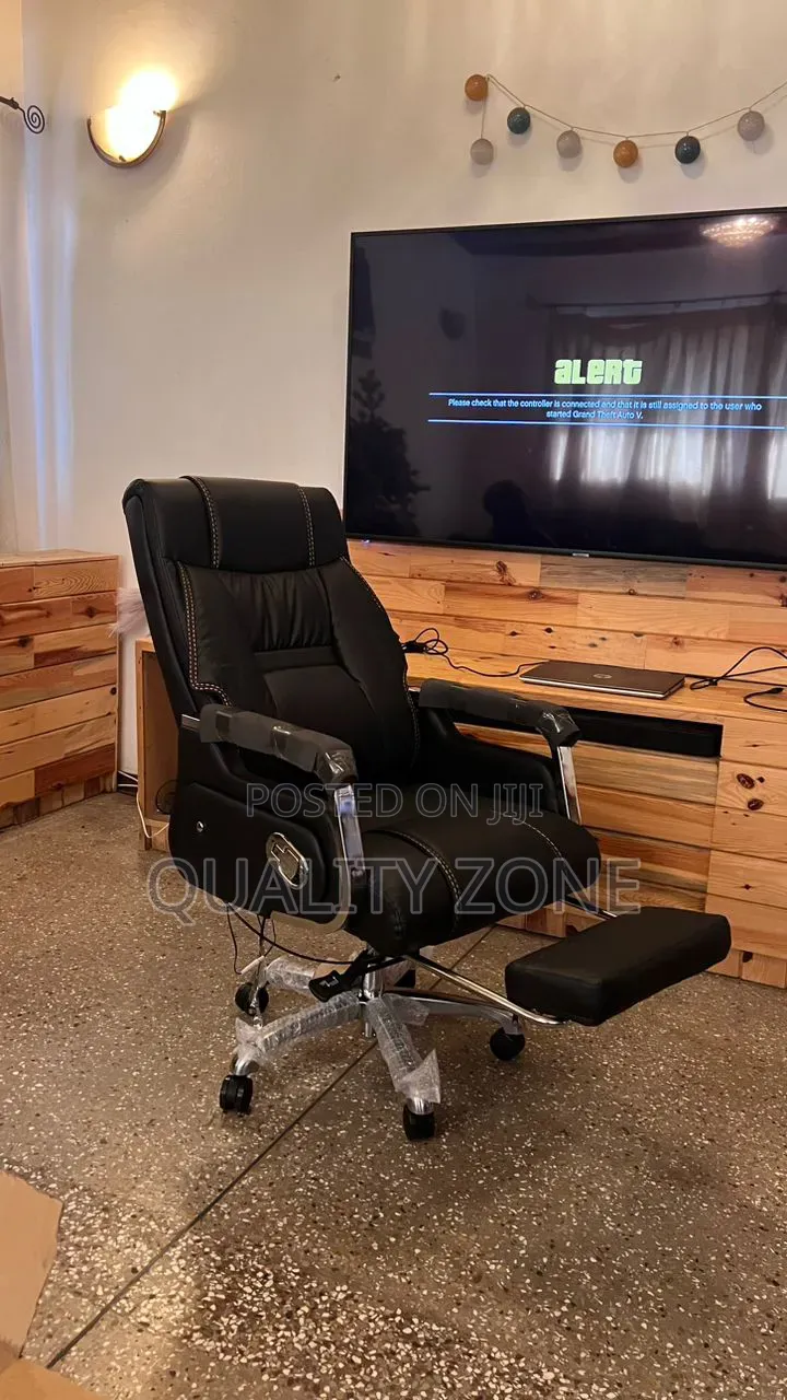 Executive Office Massage Chair With Remote Control by Pronnie