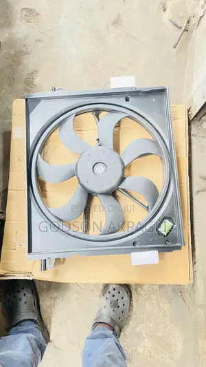 Nissan Qashqai 2012-2015 Fan