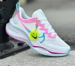 Stylish and Ultra Comfort Ladies Nike Zoomx Sneaker