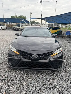Toyota Camry XSE FWD (2.5L 4cyl 8AM) 2018 Black
