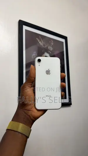 Apple iPhone XR 128 GB White