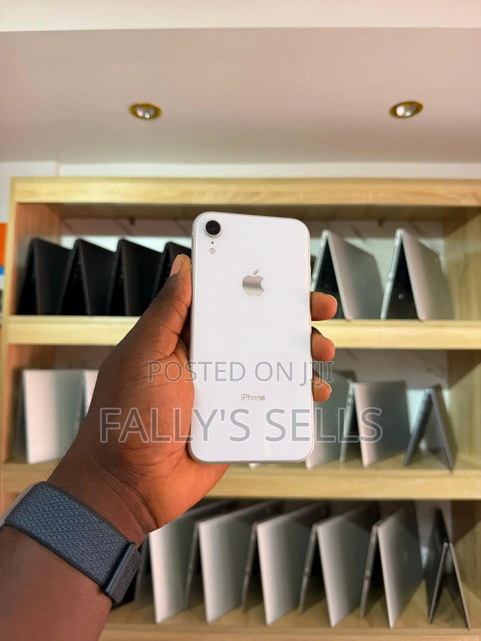 Apple iPhone XR 128 GB White
