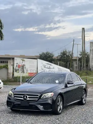 Mercedes-Benz E300 4Matic AWD Sedan (2.0L 4cyl 9A) 2017 Black