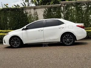 Toyota Corolla 2016 White