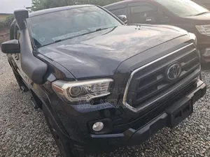 Toyota Tacoma 2022 Black