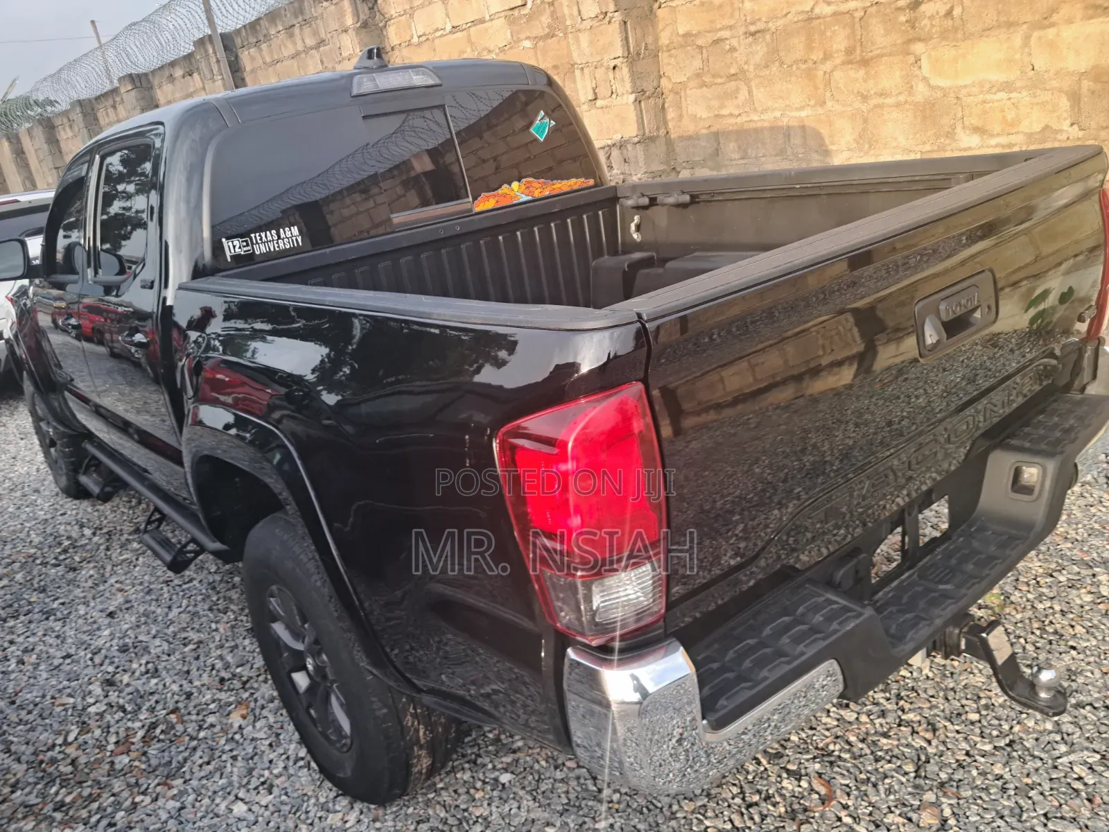 Toyota Tacoma 2022 Black