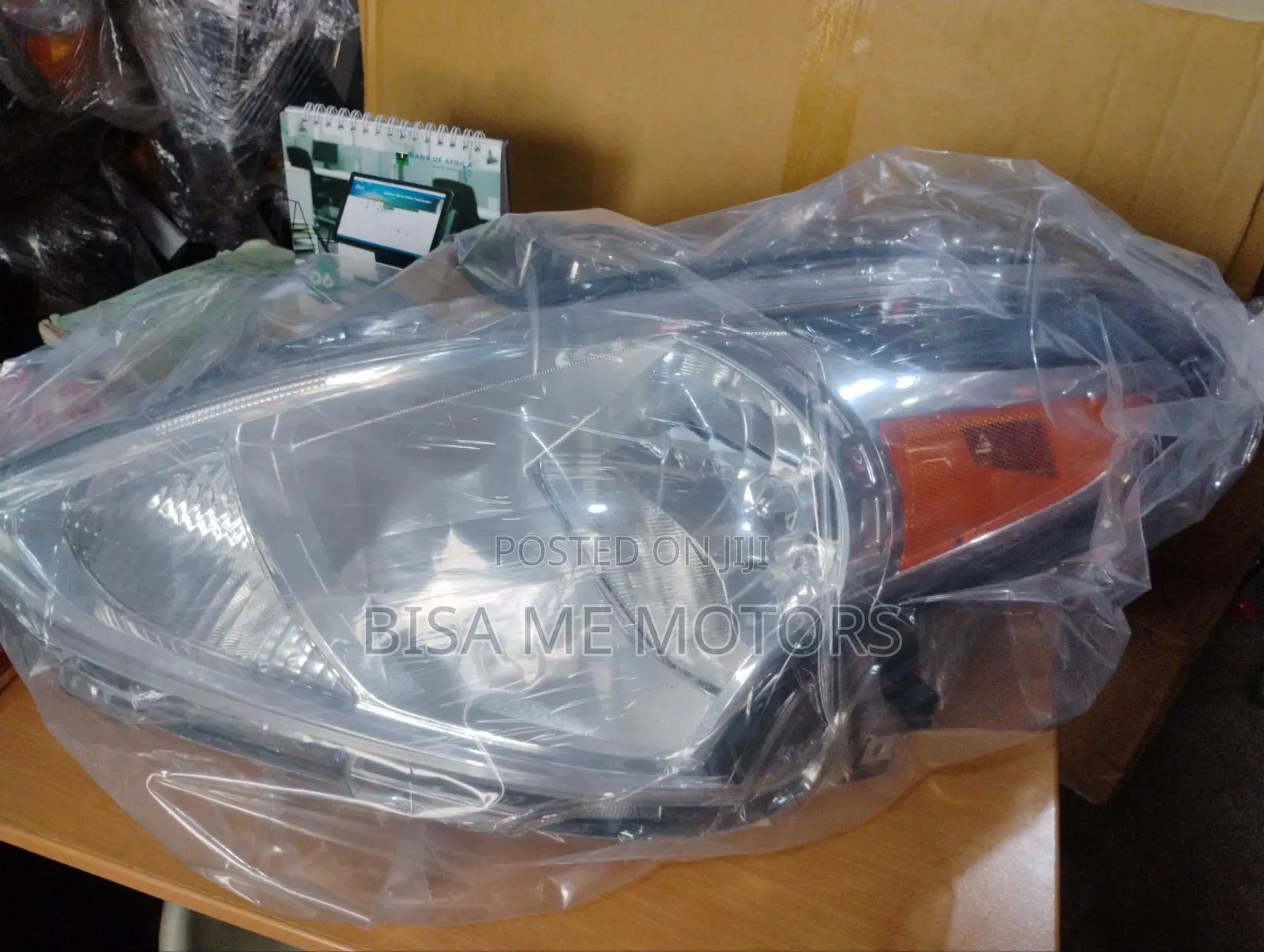 Nissan Versa 2015/2016/2017/2018/2019 Headlight