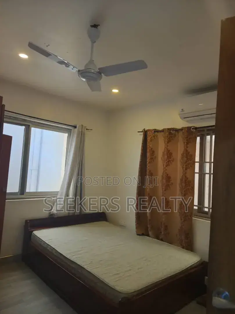 Furnished 2bdrm Apartment in Seekers Realty, Oxford Street for rent