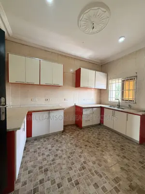 3bdrm Apartment in Coastal Estate Area, Spintex for rent