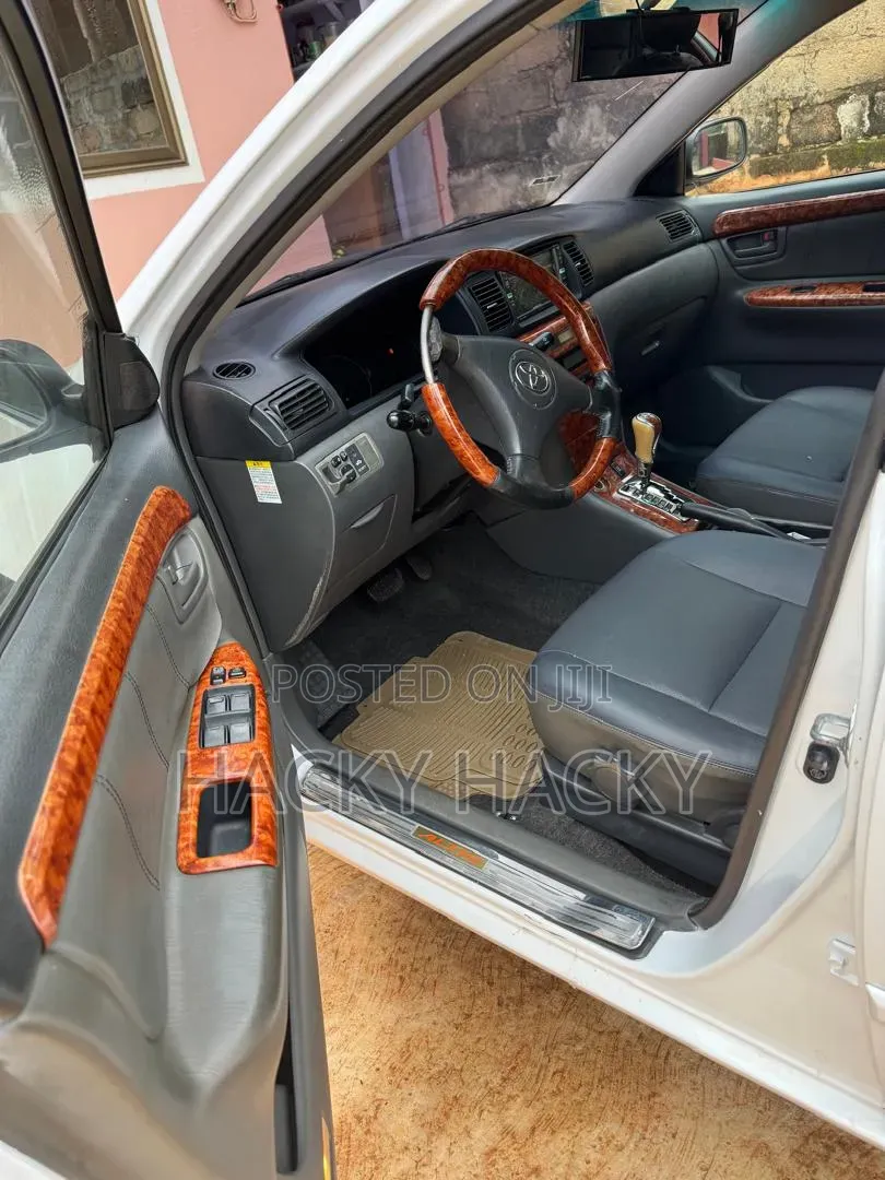 Toyota Corolla 2008 White