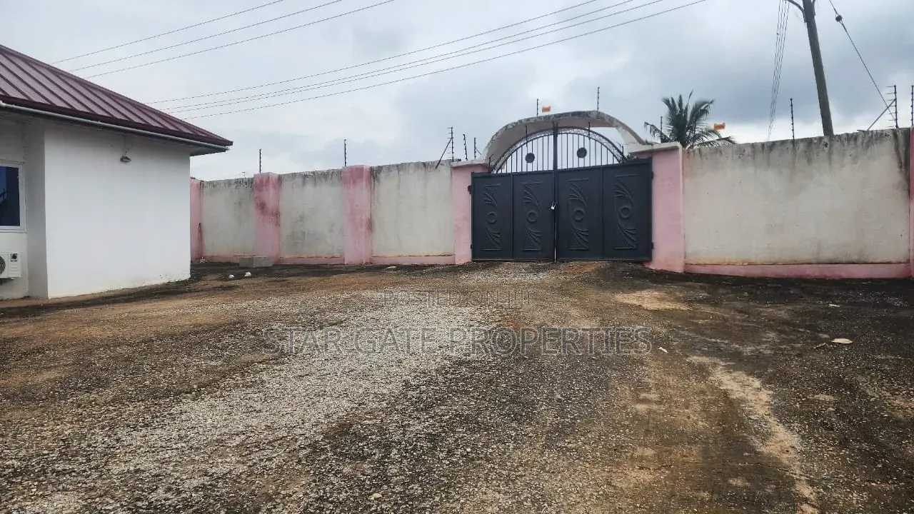 4bdrm House in Atonsu Dompoase, Kumasi Metropolitan for rent