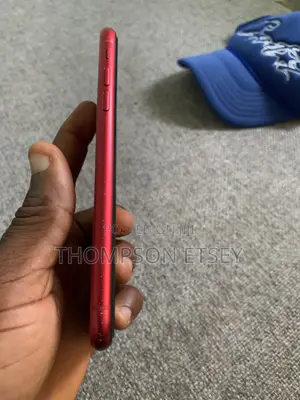 Apple iPhone 11 64 GB Red