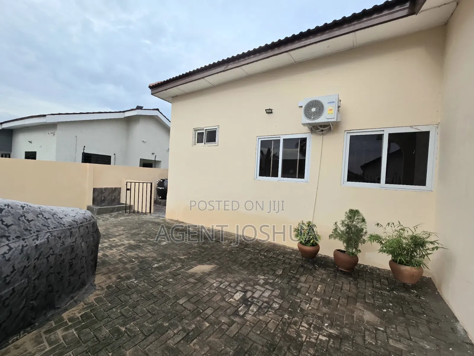 1bdrm Townhouse / Terrace in Manet Court Estate for rent