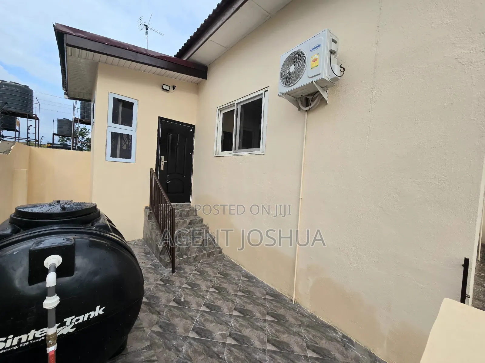 1bdrm Townhouse / Terrace in Manet Court Estate for rent
