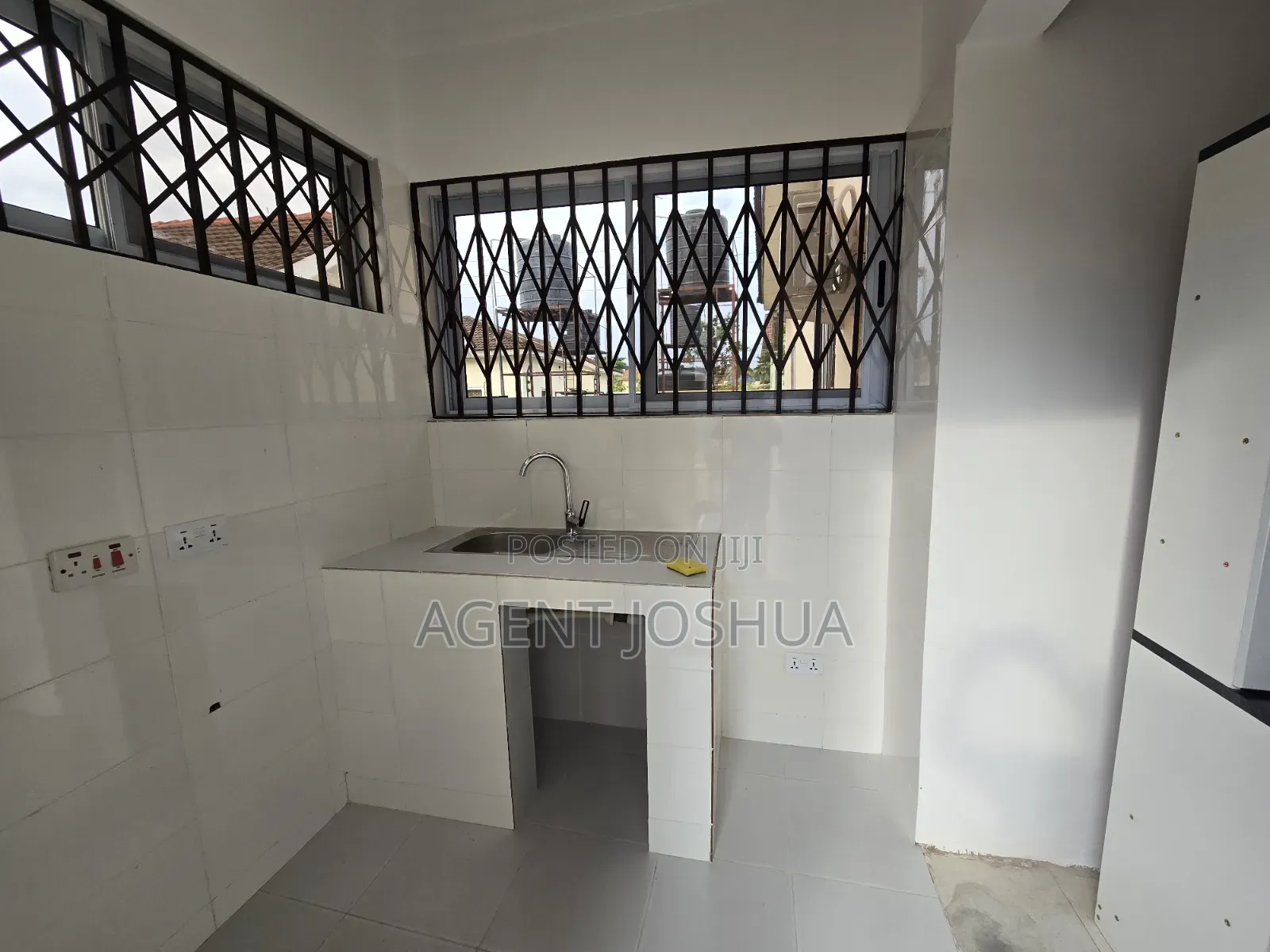 1bdrm Townhouse / Terrace in Manet Court Estate for rent