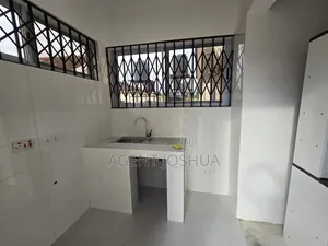 1bdrm Townhouse / Terrace in Manet Court Estate for rent