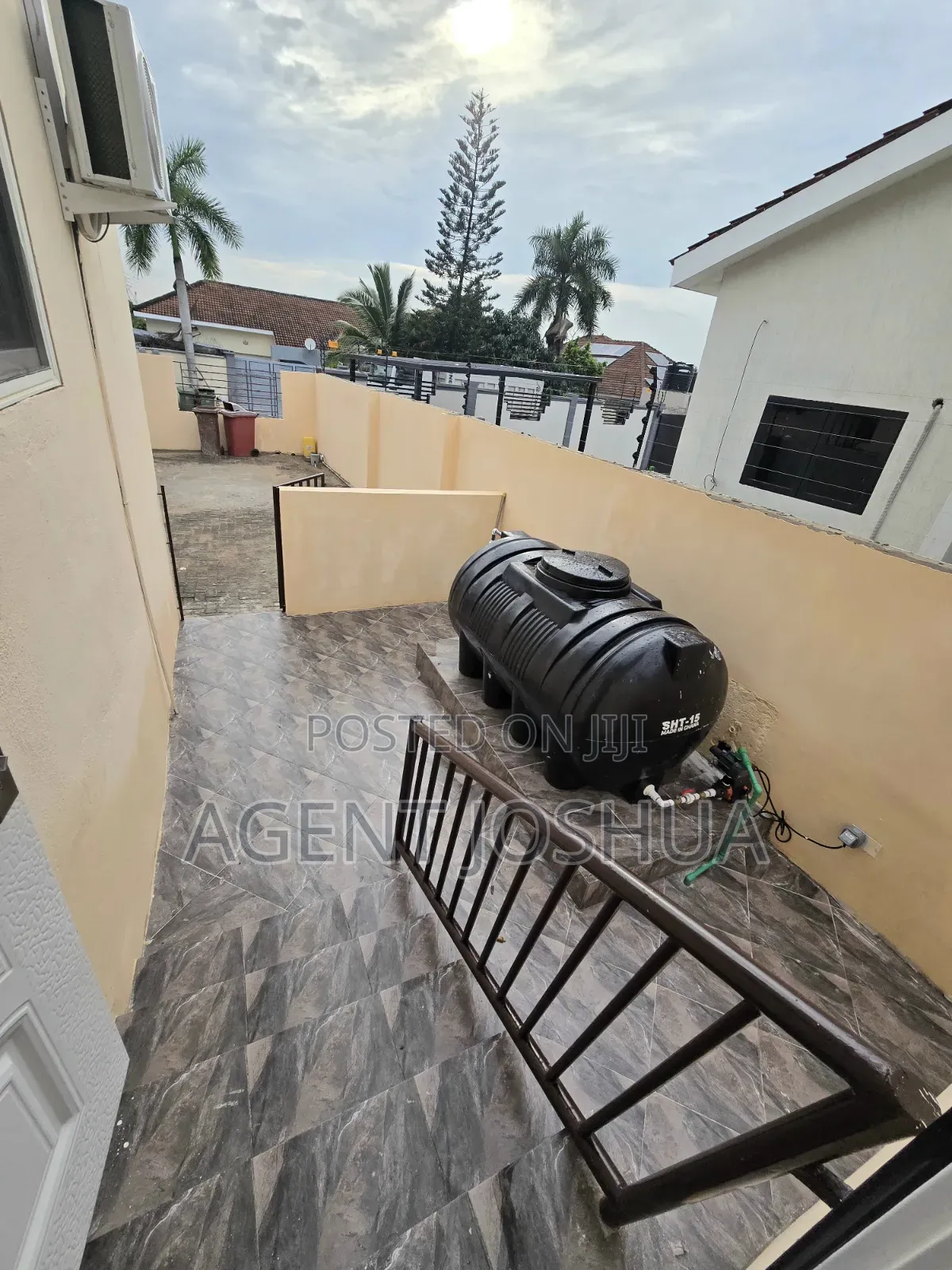 1bdrm Townhouse / Terrace in Manet Court Estate for rent