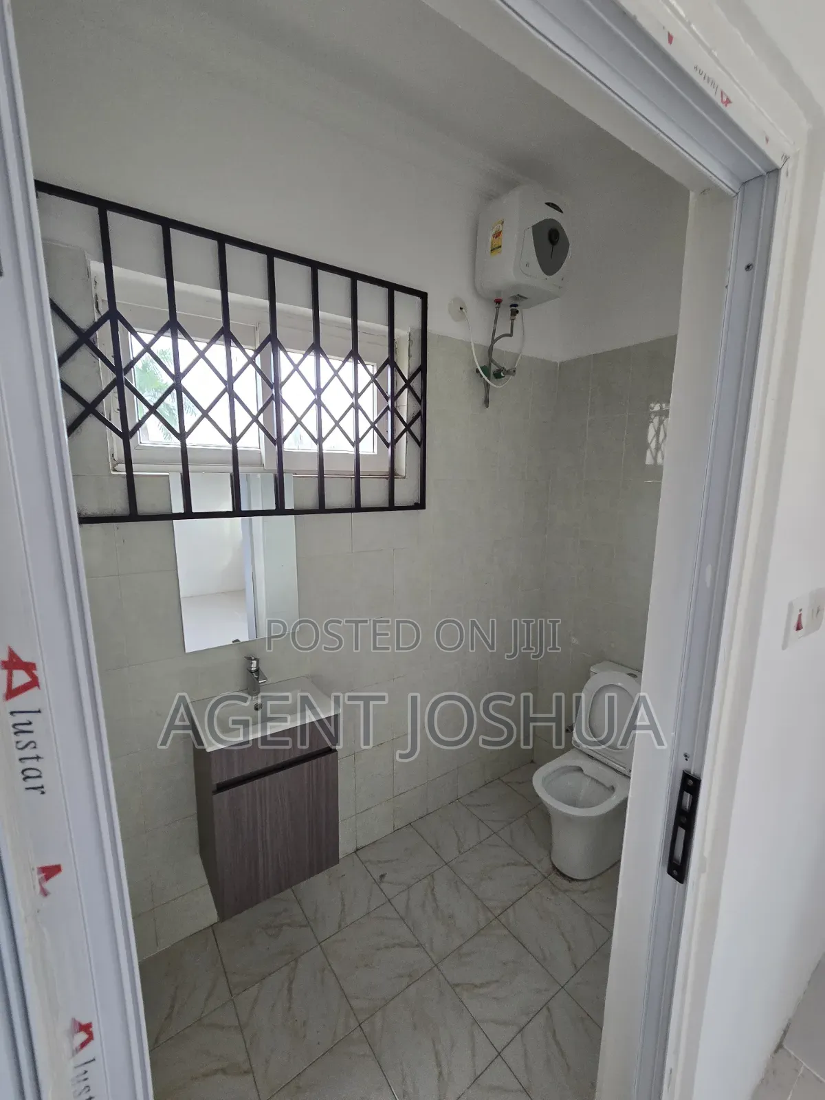 1bdrm Townhouse / Terrace in Manet Court Estate for rent