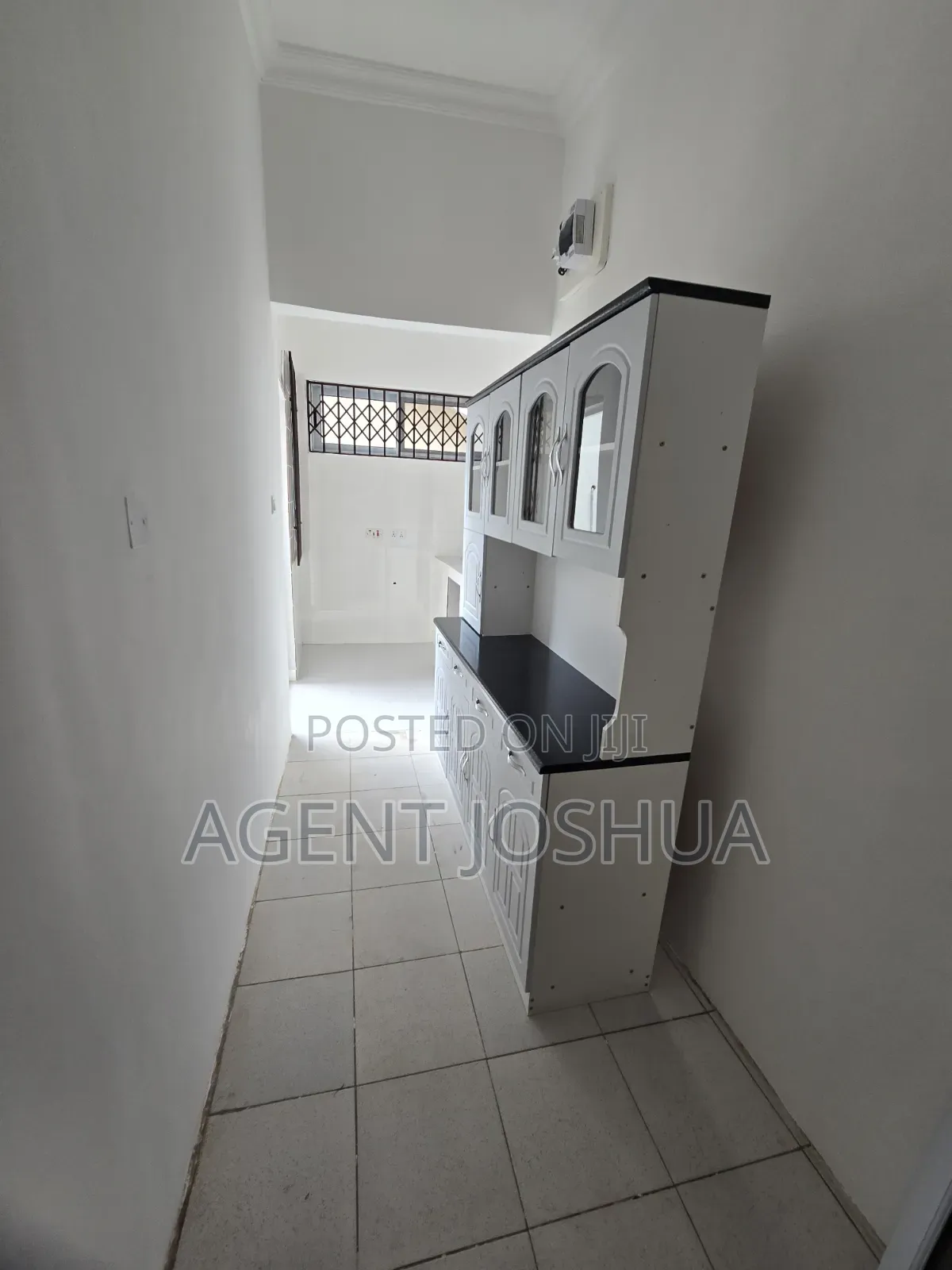 1bdrm Townhouse / Terrace in Manet Court Estate for rent