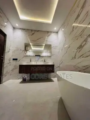4bdrm House in School Junction, East Legon for sale