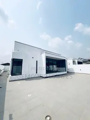 3bdrm House in Lakeside Estate for sale