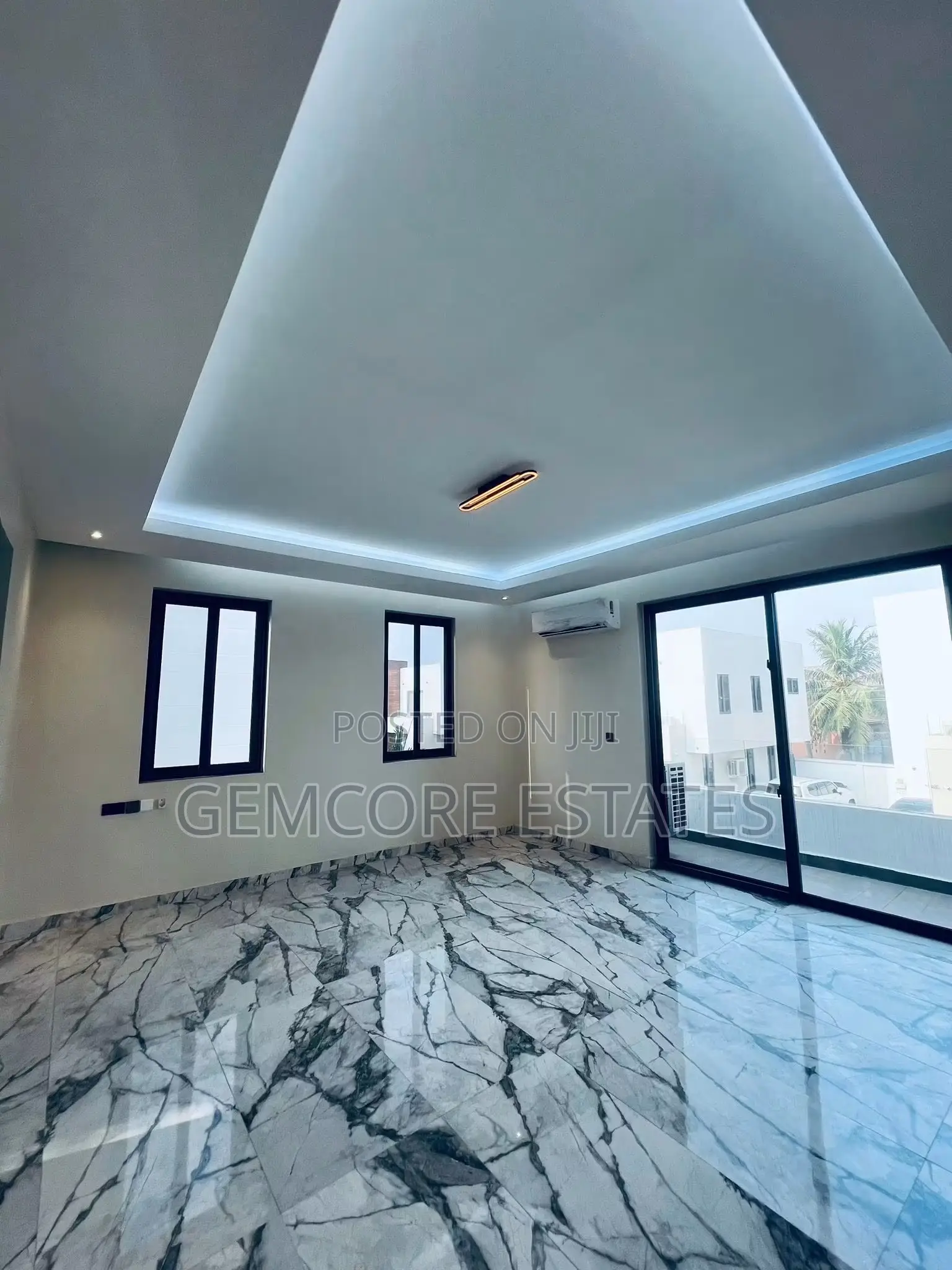 4bdrm House in School Junction, Ashaley Botwe for sale