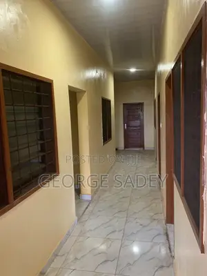 3bdrm Duplex in Community 25 for rent