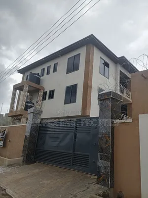 2bdrm Apartment in Adenta Amrahia, Frafraha for rent