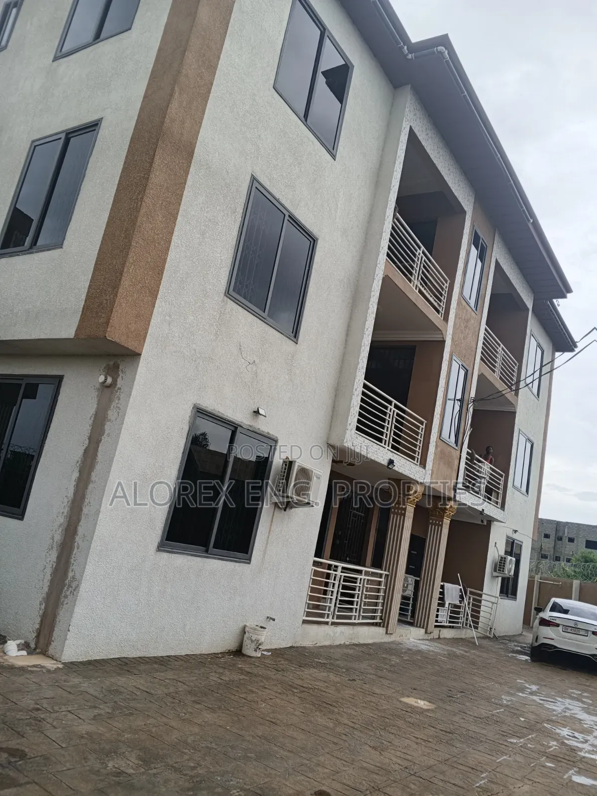 2bdrm Apartment in Adenta Amrahia, Frafraha for rent
