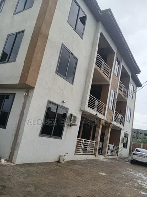 2bdrm Apartment in Adenta Amrahia, Frafraha for rent