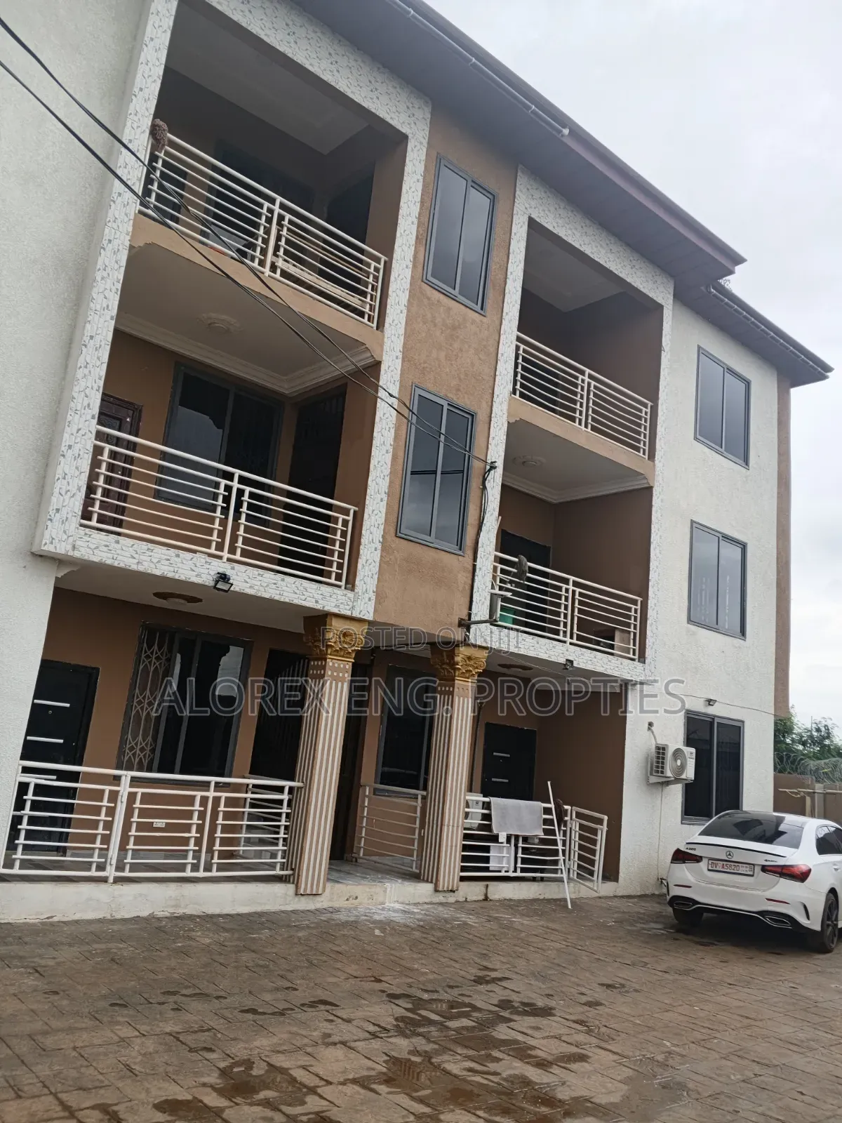 2bdrm Apartment in Adenta Amrahia, Frafraha for rent