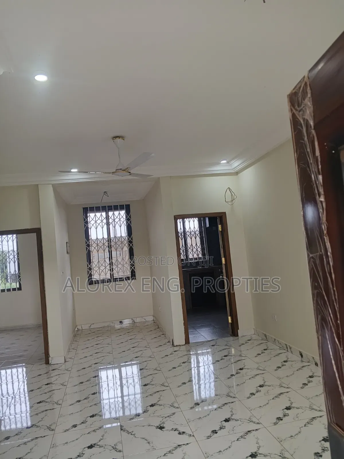 2bdrm Apartment in Adenta Amrahia, Frafraha for rent