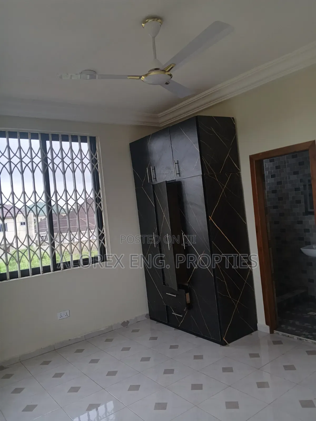 2bdrm Apartment in Adenta Amrahia, Frafraha for rent