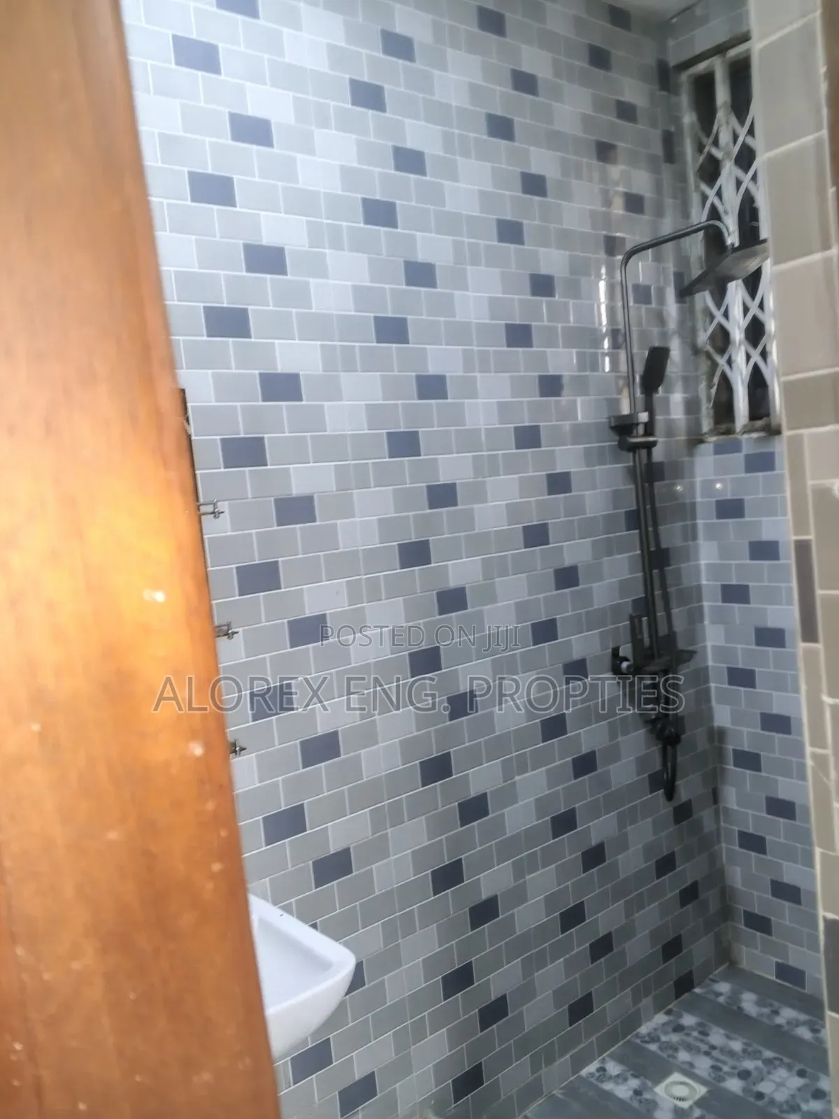 2bdrm Apartment in Adenta Amrahia, Frafraha for rent