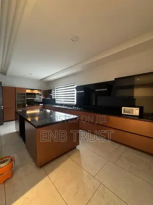 4bdrm Duplex in East Legon, American House for rent