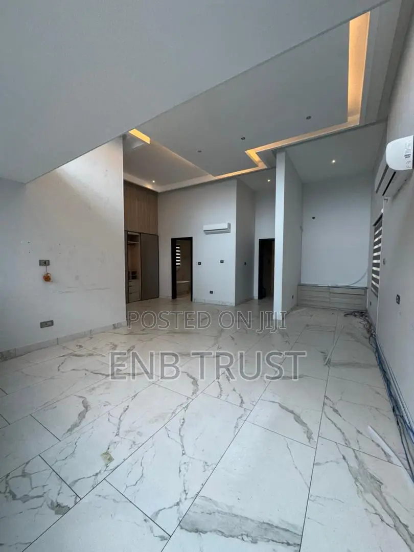 4bdrm Duplex in East Legon, American House for rent