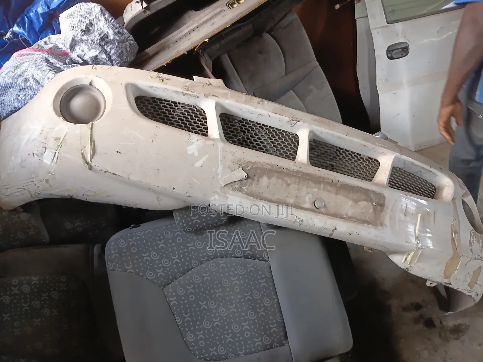 Hyundai H200 Body Parts