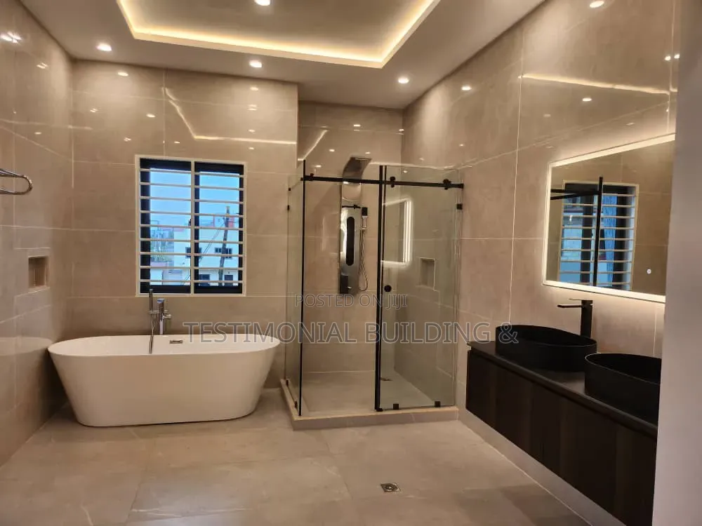 4bdrm House in Testimonial Building, Police Station for sale