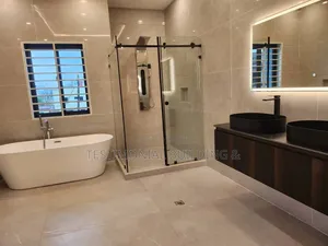 4bdrm House in Testimonial Building, Police Station for sale