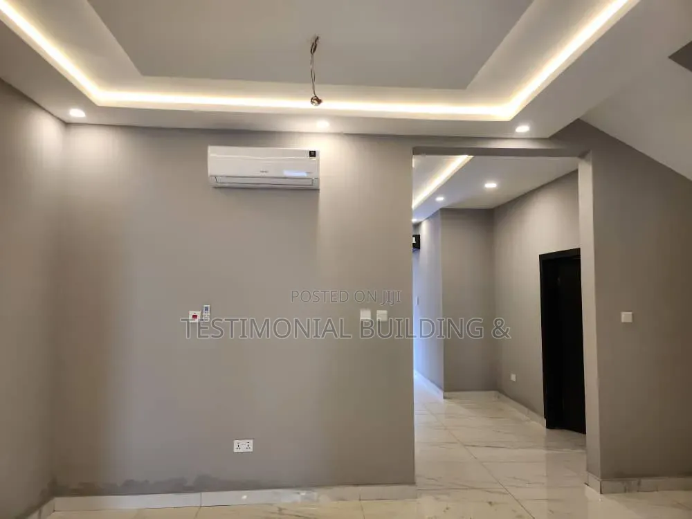 4bdrm House in Testimonial Building, Police Station for sale