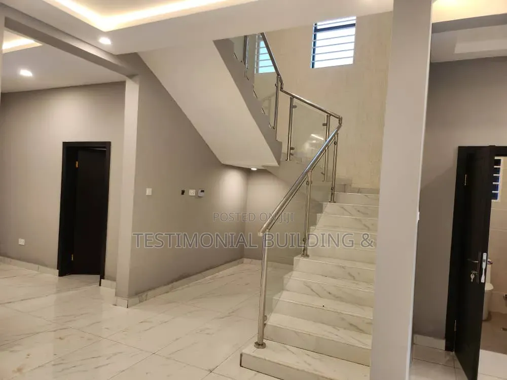 4bdrm House in Testimonial Building, Police Station for sale