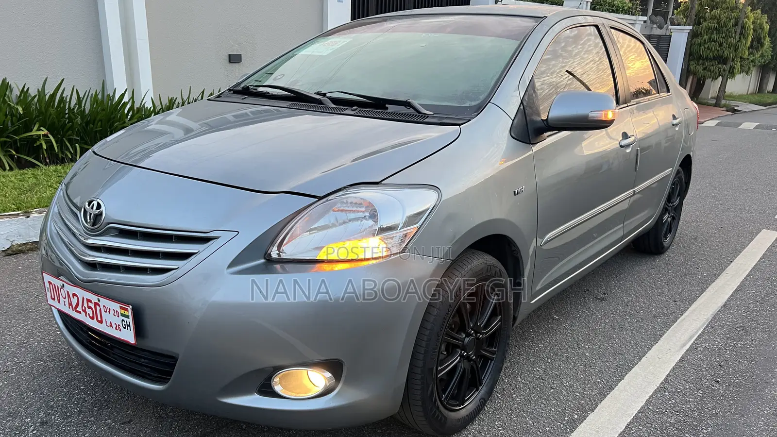 Toyota Belta 2011 Gray