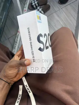 New Samsung Galaxy S20 FE 5G 128 GB Blue