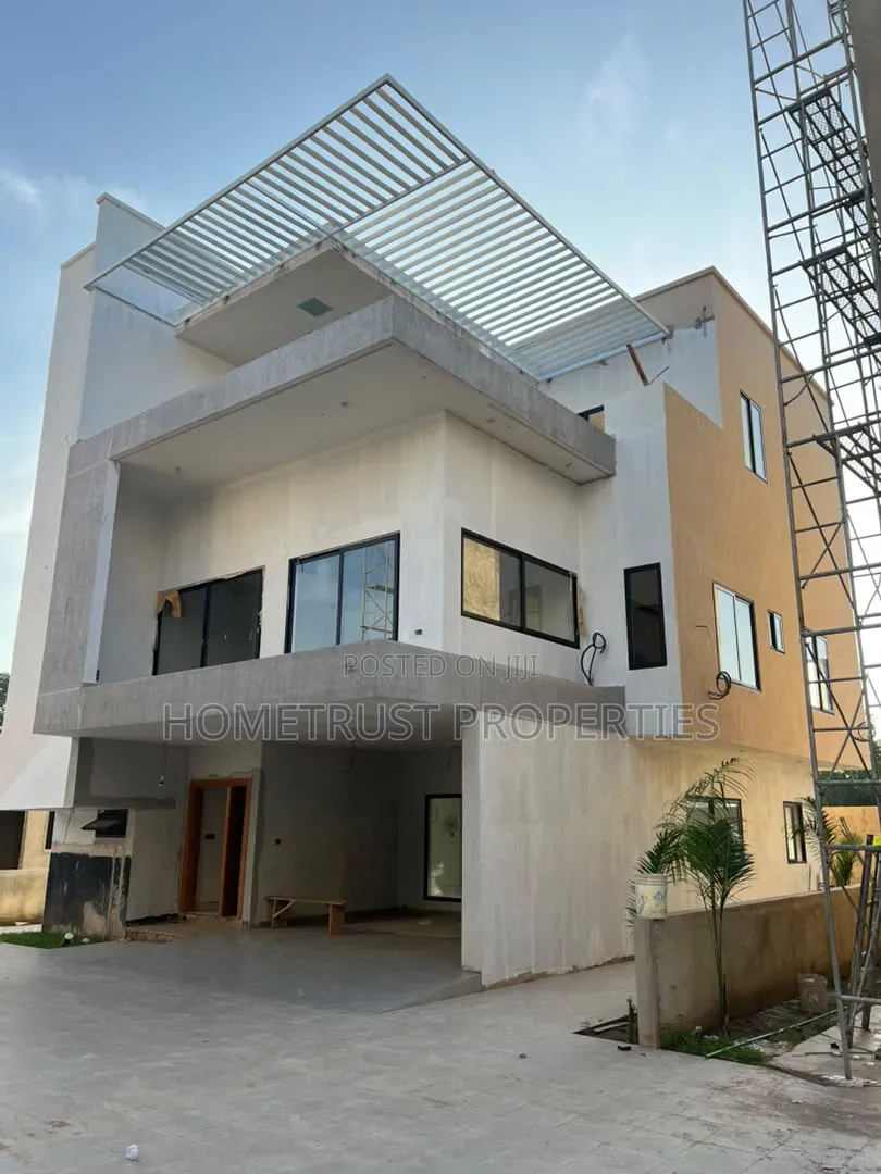 4bdrm Duplex in Cantonment, US Embassy Area for sale