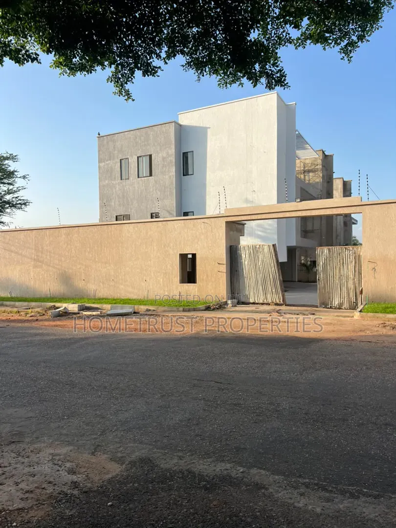 4bdrm Duplex in Cantonment, US Embassy Area for sale