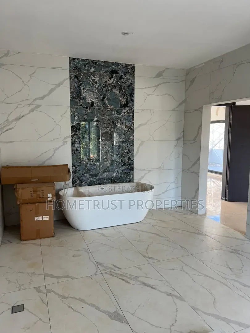 4bdrm Duplex in Cantonment, US Embassy Area for sale