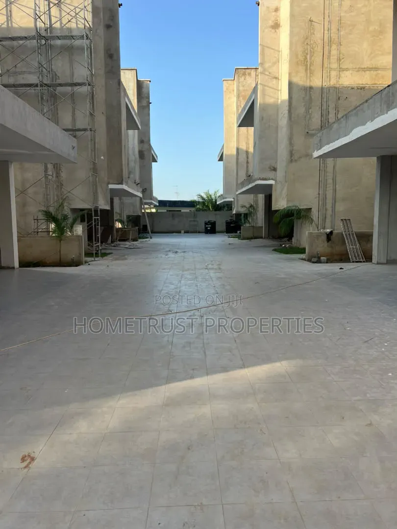 4bdrm Duplex in Cantonment, US Embassy Area for sale