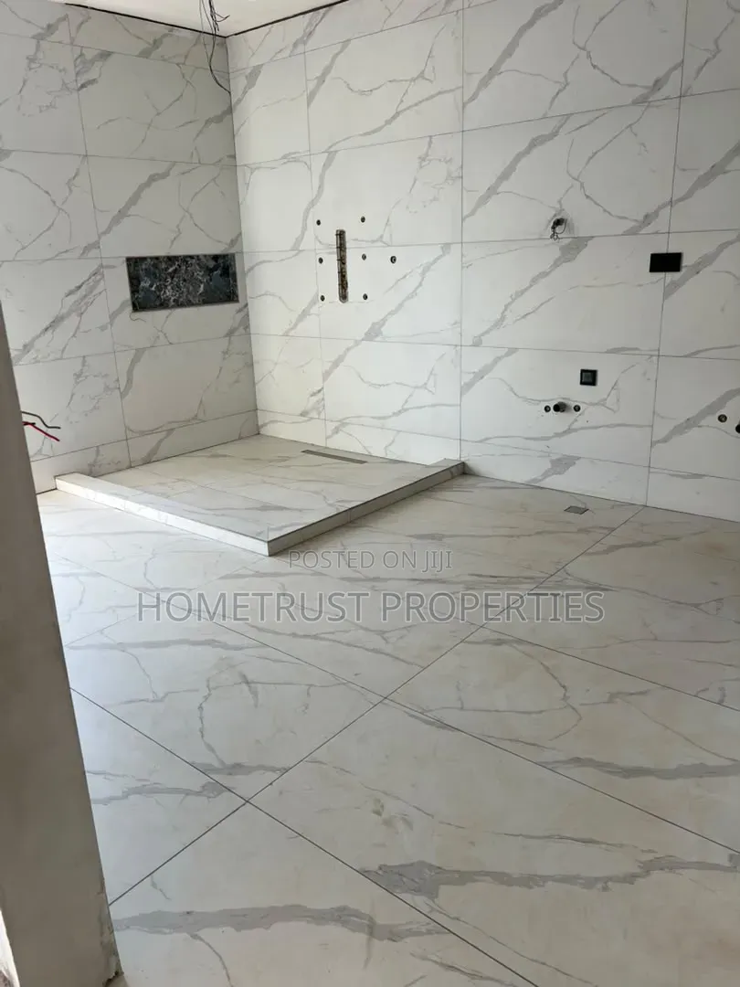 4bdrm Duplex in Cantonment, US Embassy Area for sale