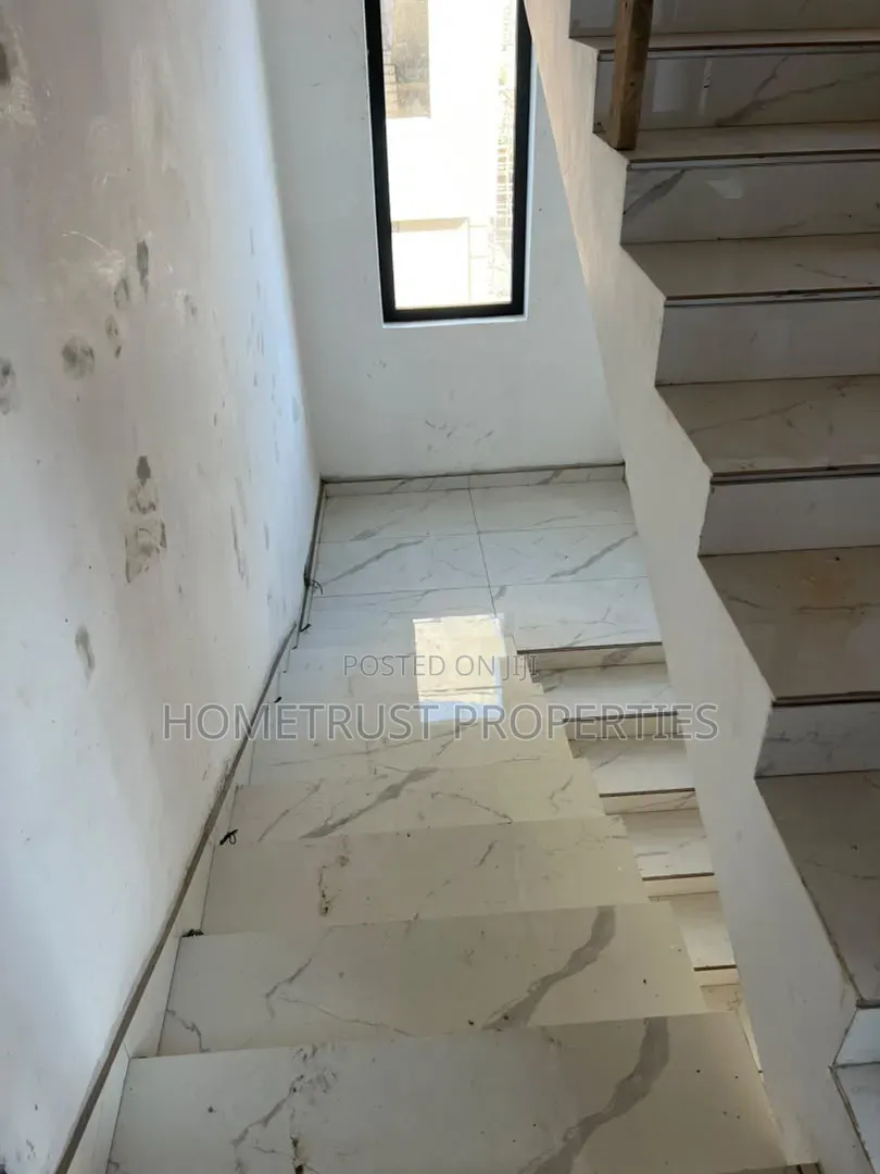 4bdrm Duplex in Cantonment, US Embassy Area for sale