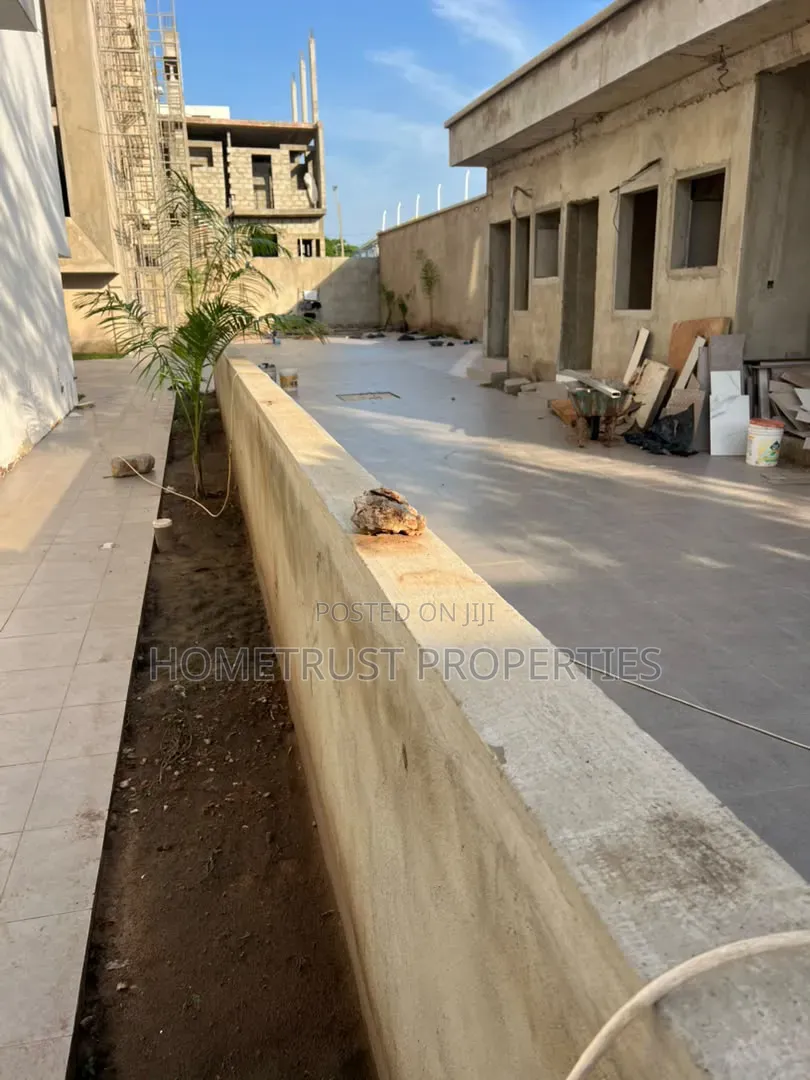 4bdrm Duplex in Cantonment, US Embassy Area for sale